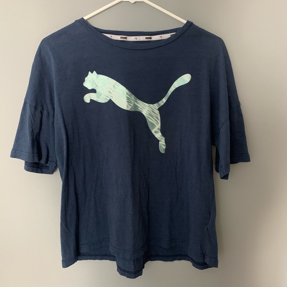 🆘sold🌻5 for $25🌻Oversized puma t shirt